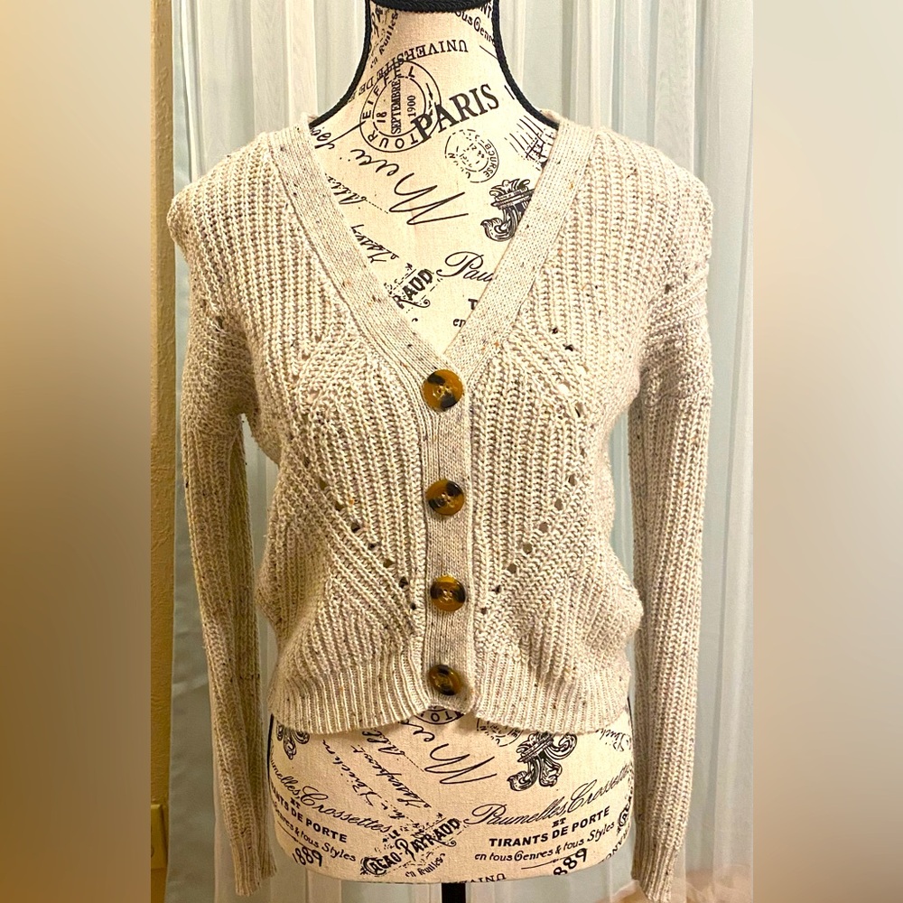 Cute sweater with large buttons